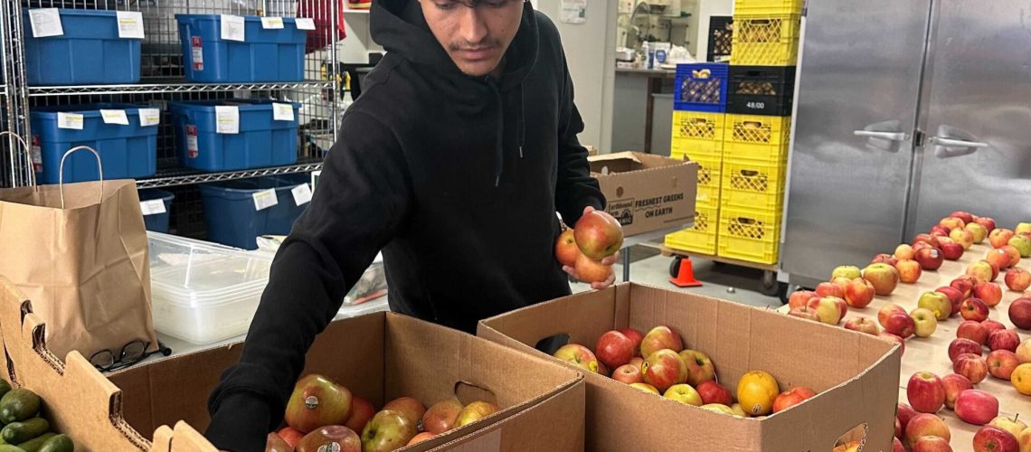 Columbia College Students Volunteers